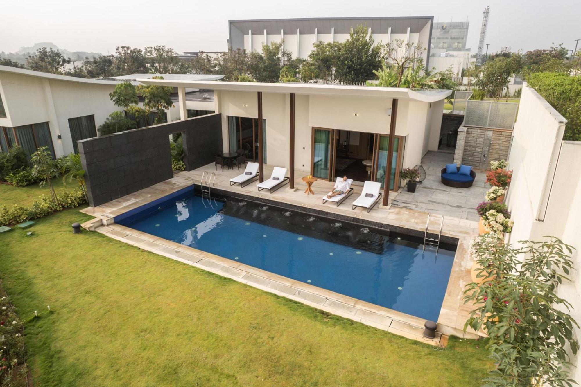 Jw Marriott Hotel Bengaluru Prestige Golfshire Resort & Spa Avati Exterior photo