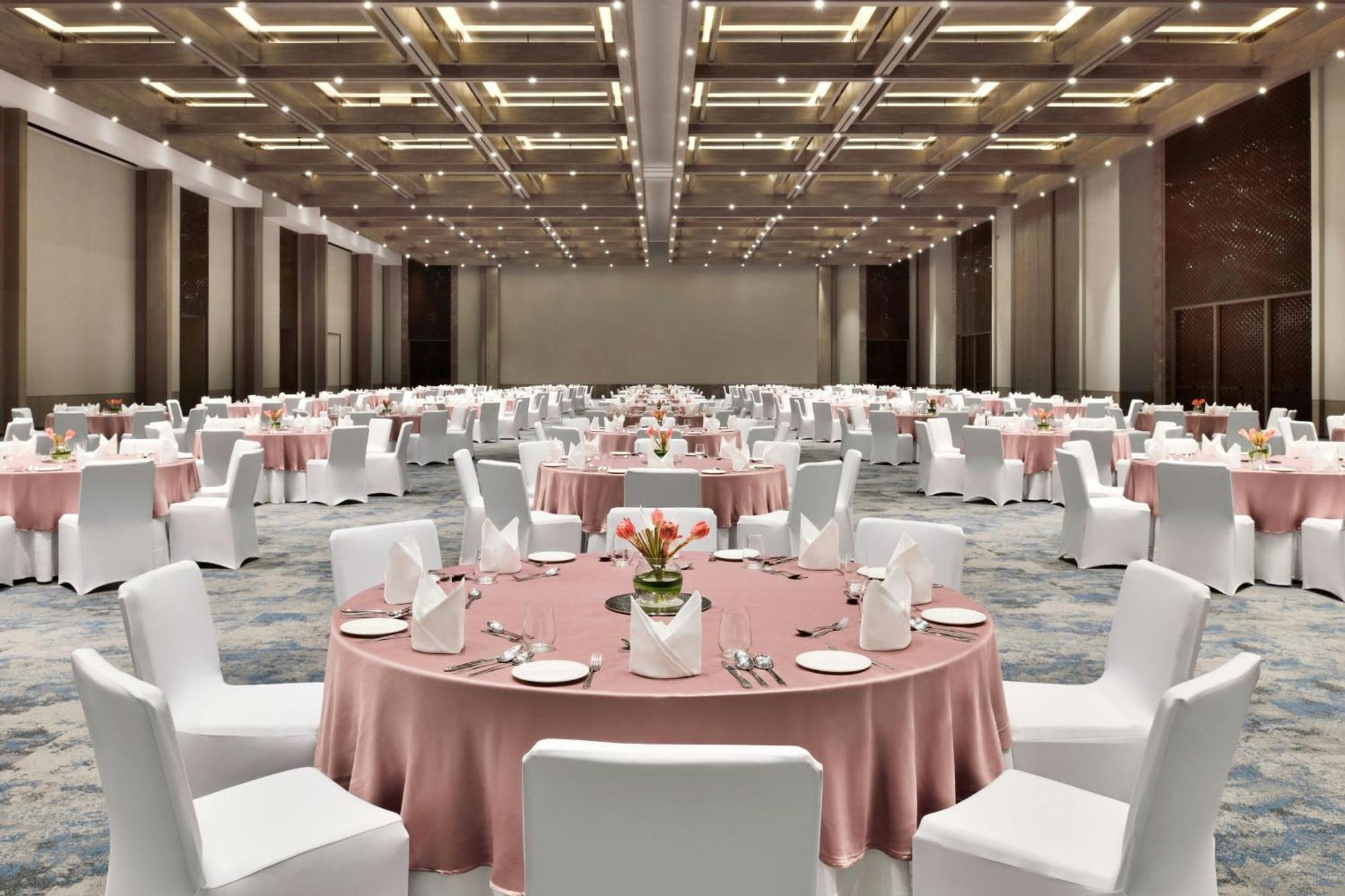 Jw Marriott Hotel Bengaluru Prestige Golfshire Resort & Spa Avati Exterior photo